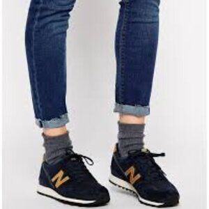 New Balance520 Woman Shoes Size 8